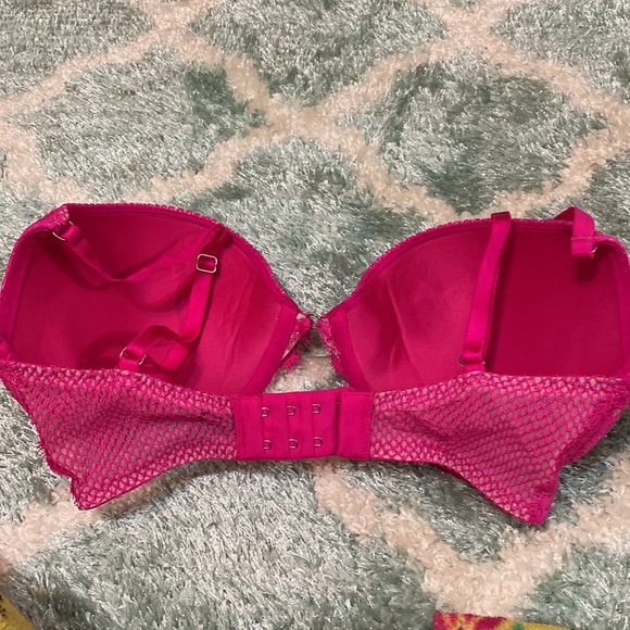 Victoria Secret Pink Glittery Push-up Bra - Picture 3 of 5
